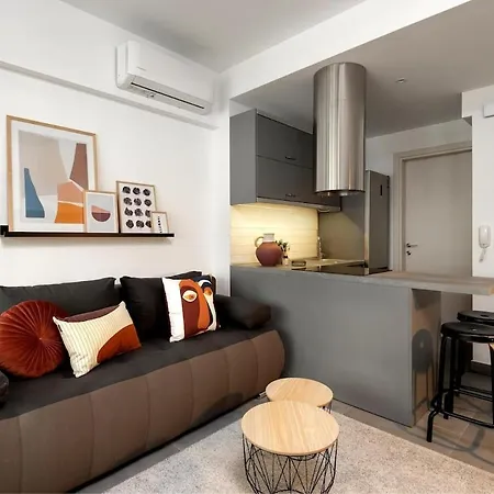 Innovative Designer In Ladadika Daire